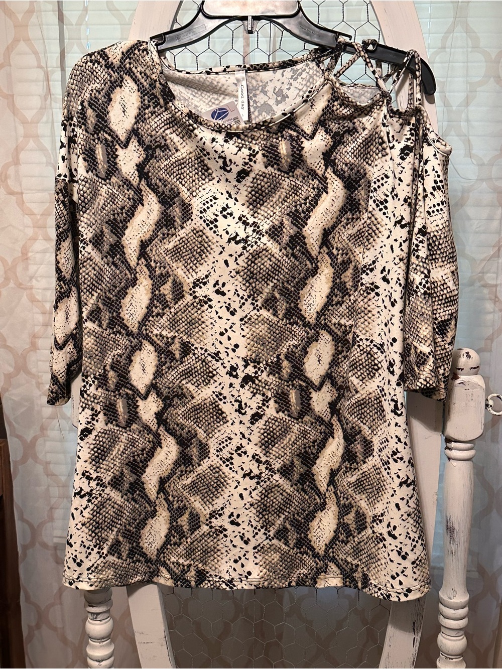 Women’s Snake Print Cold-Shoulder Top in Beige and Black